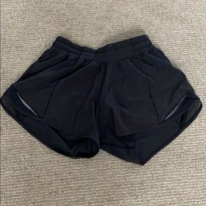 Black Lulu Lemon shorts